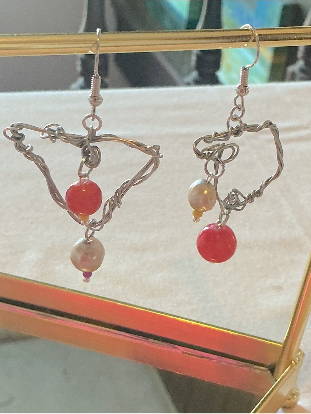 Haobalabu Silver Tone Wire Triangle Earrings with Red Quartz and Pearl Beads